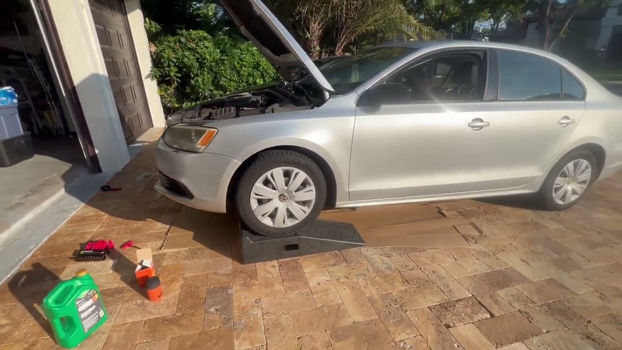 [How-To] Changing The Oil On A 2013 VW Jetta S (The MK6)