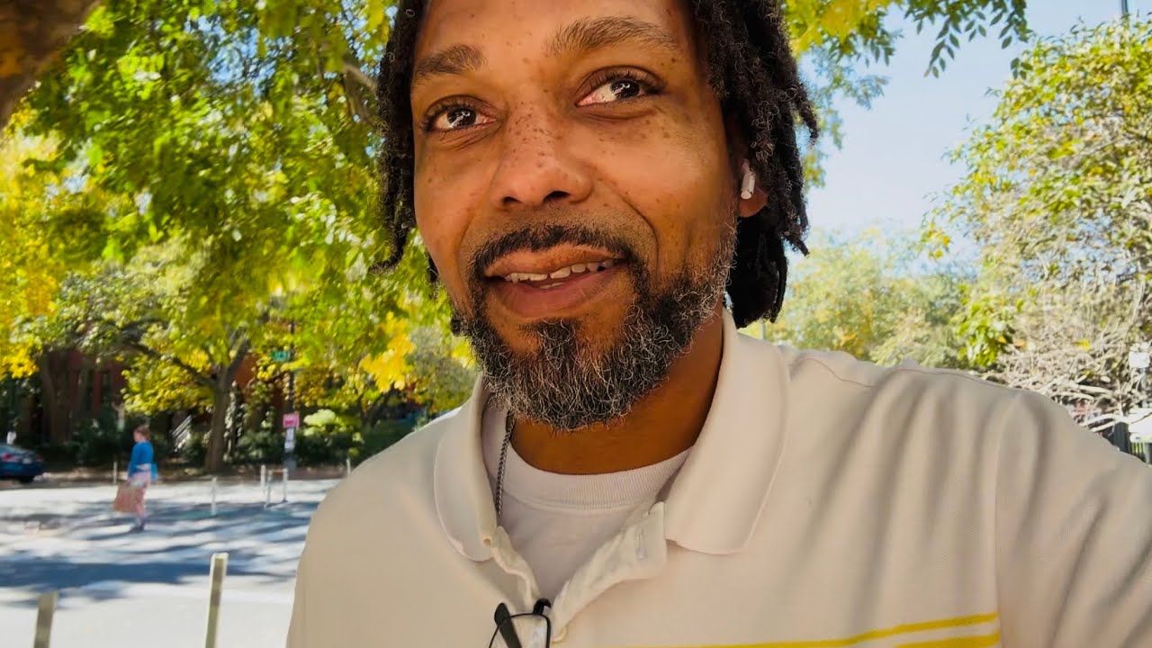 Pretty privilege is real!