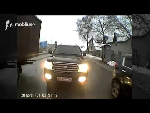 Пример записи с 2-х камер видеорегистратора ParkCity DVR HD 475 (день и ночь)