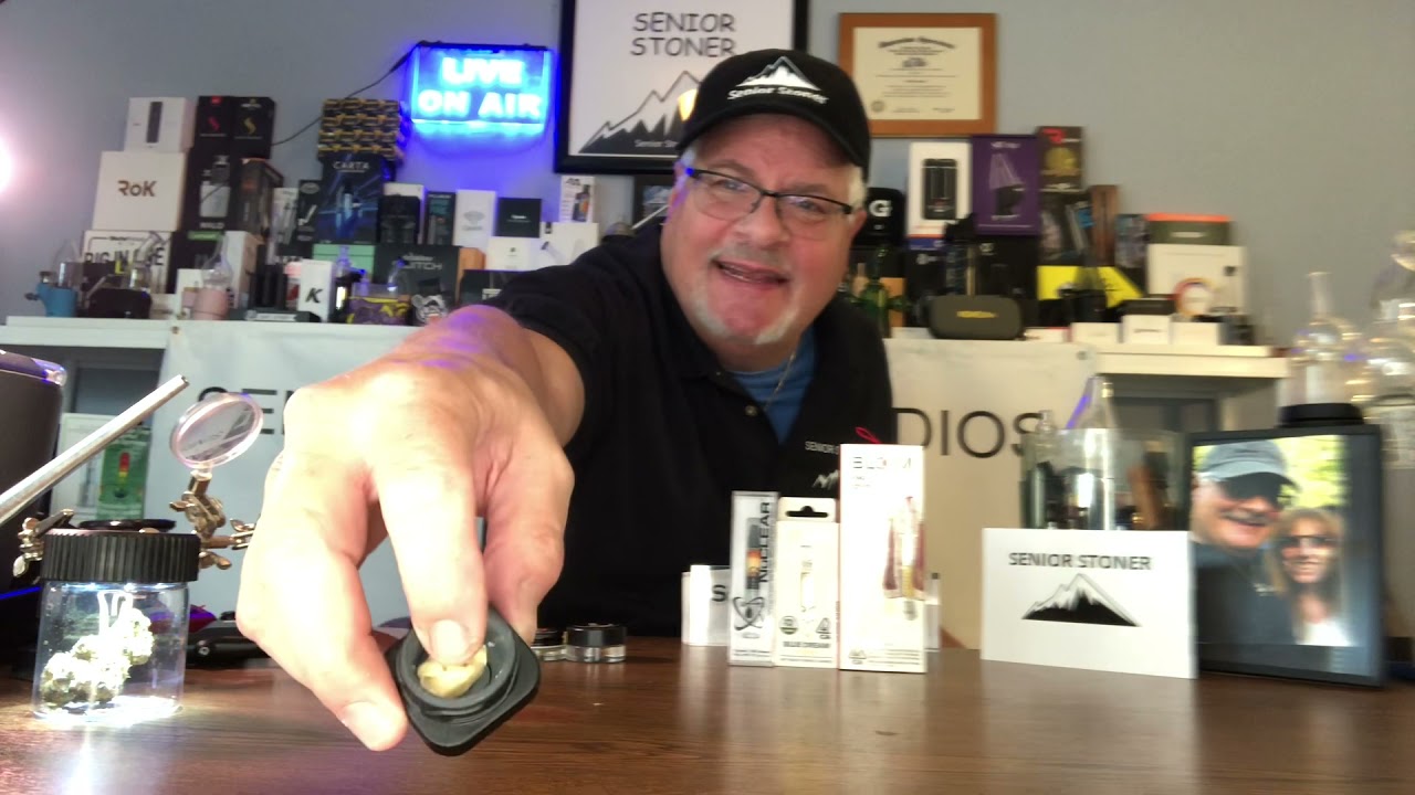 A DISCUSSION WITH SENIOR STONER ABOUT CONCENTRATES
DISTILLATE LIVE ROSIN TWO TYPES AND THC DIAMONDS