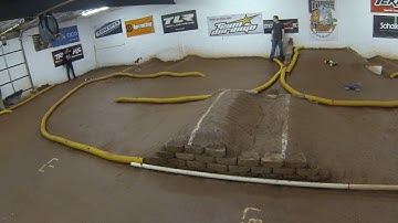 Critters Raceway 1/13/17 - 17.5 Buggy B-Main