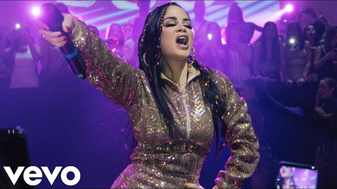 Natti Natasha Bad Bunny Amantes de Una Noche ( En Vivo ) España YouTube Natti Natasha Bad Bunny Amantes de Una Noche ( En Vivo ) España YouTube