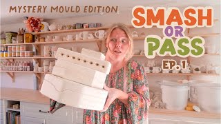 Ep. 1 Playing a game of SMASH or PASS with my Pottery ✿ Mystery Mould Edition screenshot 1