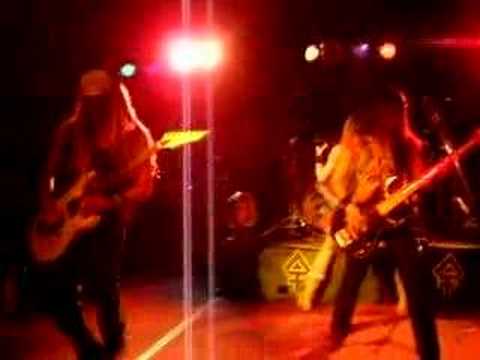 The Iron Maidens - 2 Minutes to Midnight (Live)