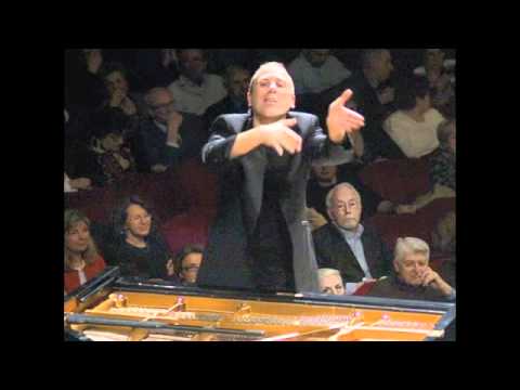 Mozart, Piano Concerto Nr.22 in E Flat Major K.482, Mov.III (Alexander Lonquich)