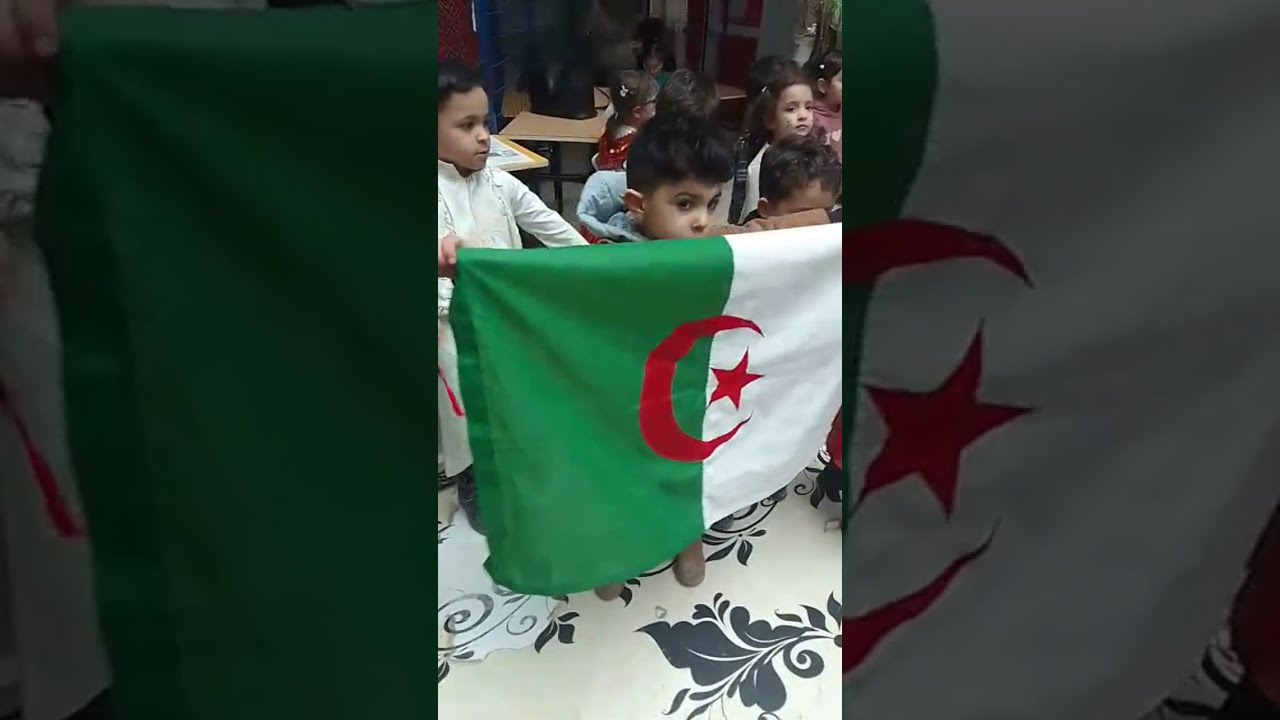 🎨 أطفال الروضة يحيون التراث الشاوي: زي تقليدي وأغاني وطنية 🇩🇿