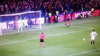 Chelsea vs Frankfurt full penalty shout