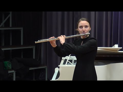 Видео: Georg Philipp Telemann. Fantasia No. 2 in A minor for Solo Flute