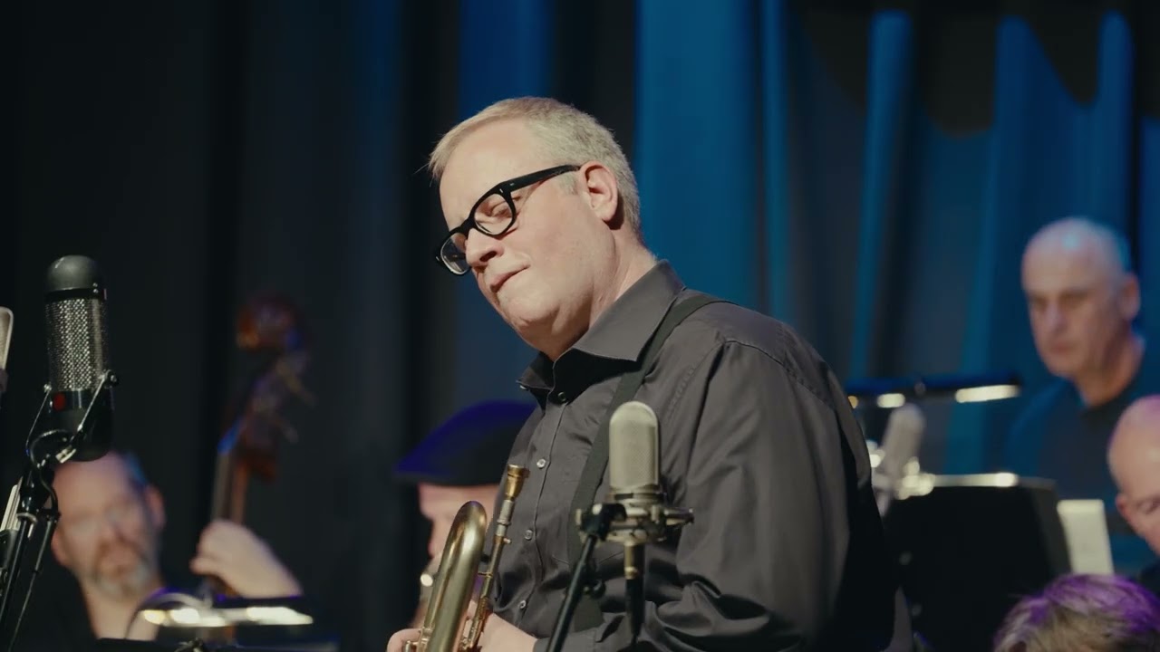 Sebastian Sternal & hr-Bigband – Tomorrowland