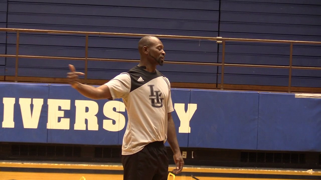 LIU Brooklyn Men s Track And Field 2016 Indoor Season Preview YouTube