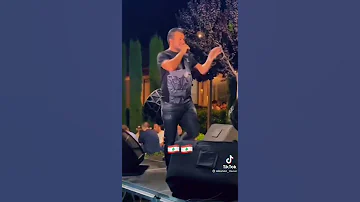 بطلنا نعشق و نحب على طريقة وديع الشيخ 