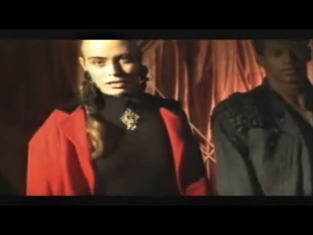 在 YouTube 上观看 Sasha :: Muévete A Mi Alrededor [Video Oficial 1989]
