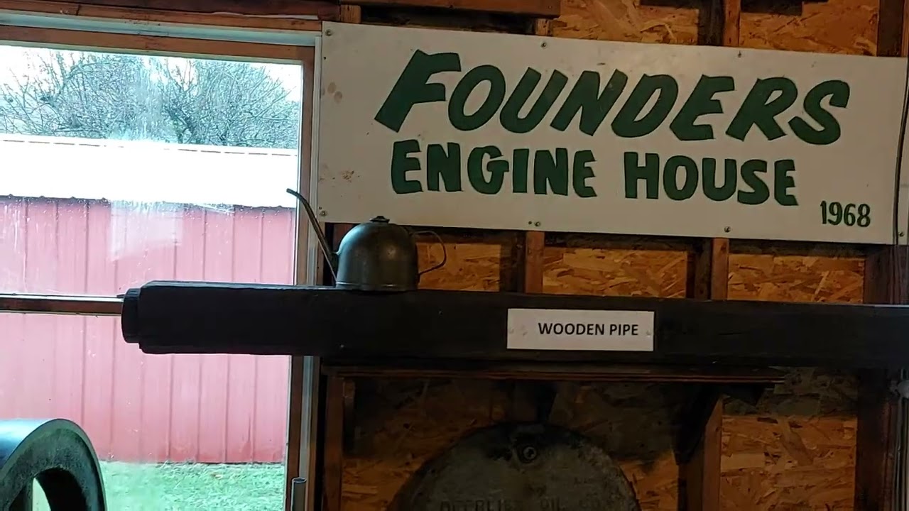 Early Gas Engines Cool Spring Antique Engine Show