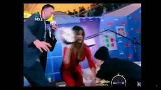 Фанат напал на Ани Лорак 19 11 2016 Фанат напал на Ани Лорак 19 11 2016