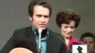 1970 LIVE VIDEO - MERLE HAGGARD & THE STRANGERS - The Fightin' Side Of Me chords