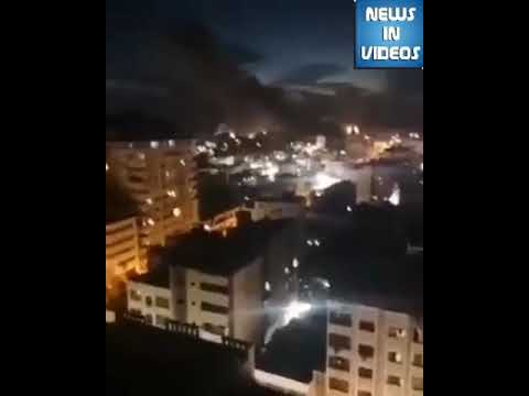 Israeli warplanes destroyed a 6 stories residential building in Gaza