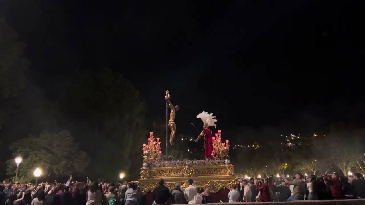 Lanzada Granada en Puente Romano, Magna 2023. Banda tres caidas de triana