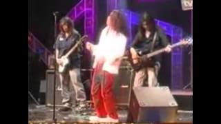 Search - menara kesesatan live 2004