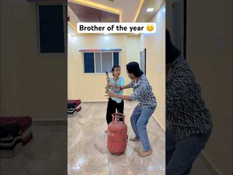 Brother of the year😁#ashudishu_6717 #reels #shorts #siblings #couplegoals #pranks #funny #comedy