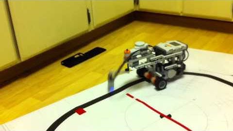 Lego NXT Line Following Robot Rotating Sensor