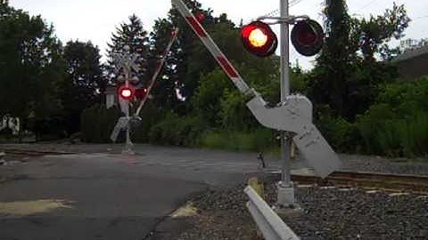 NJ Transit Train passing throught Dewey Ave