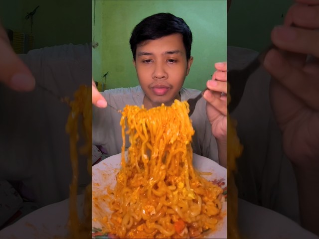 MIE MIX NYEMEK