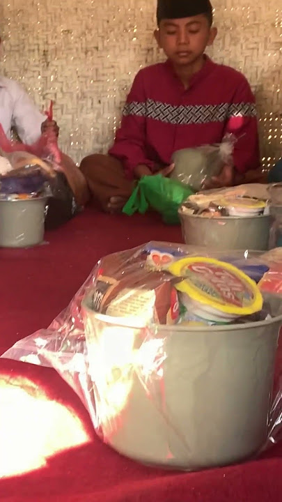 tradisi di acara muludan di madura #berkat #muludan #maulidnabi