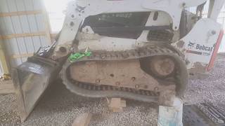 Skid steer drive motor leak and (fix)