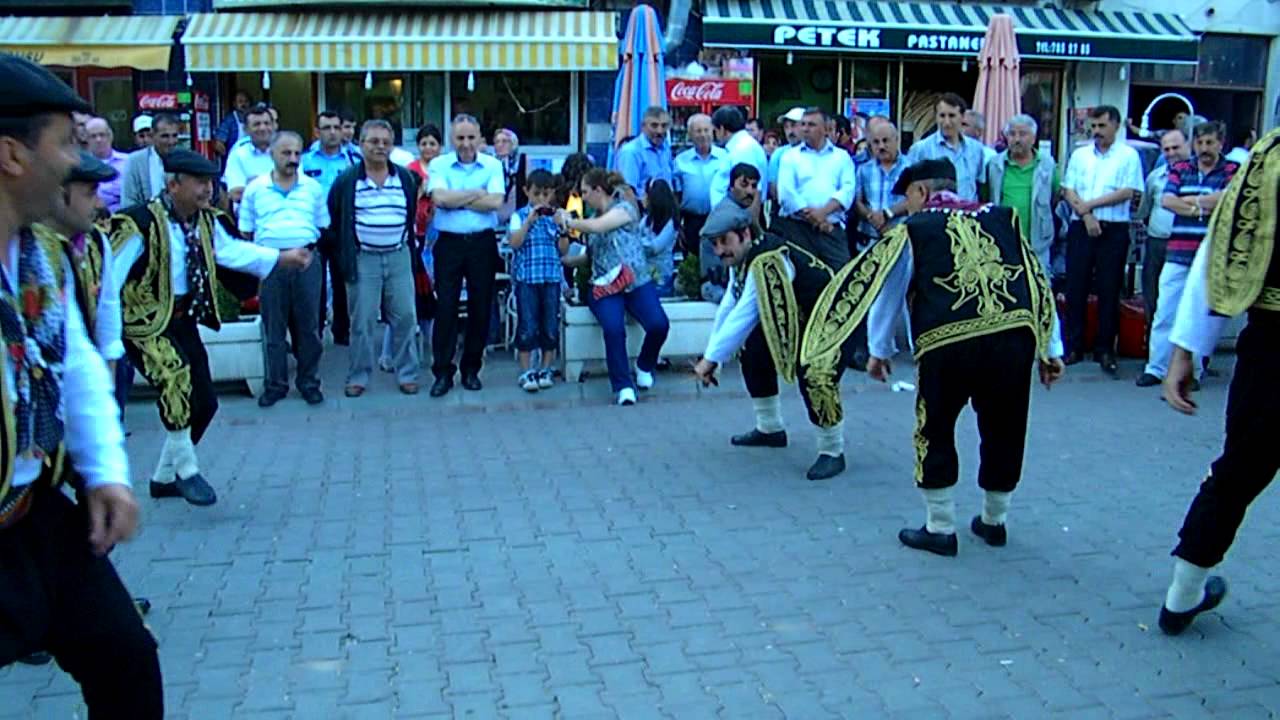 Eymir Köyü Oyun Ekibi - Ada Yolları(Stand Önü) // 2013 Nallıhan Festivali