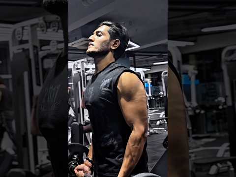 Summer-Cut progress going clean 😮‍💨😮‍💨 #aesthetics #viral #trending #bicepsworkout