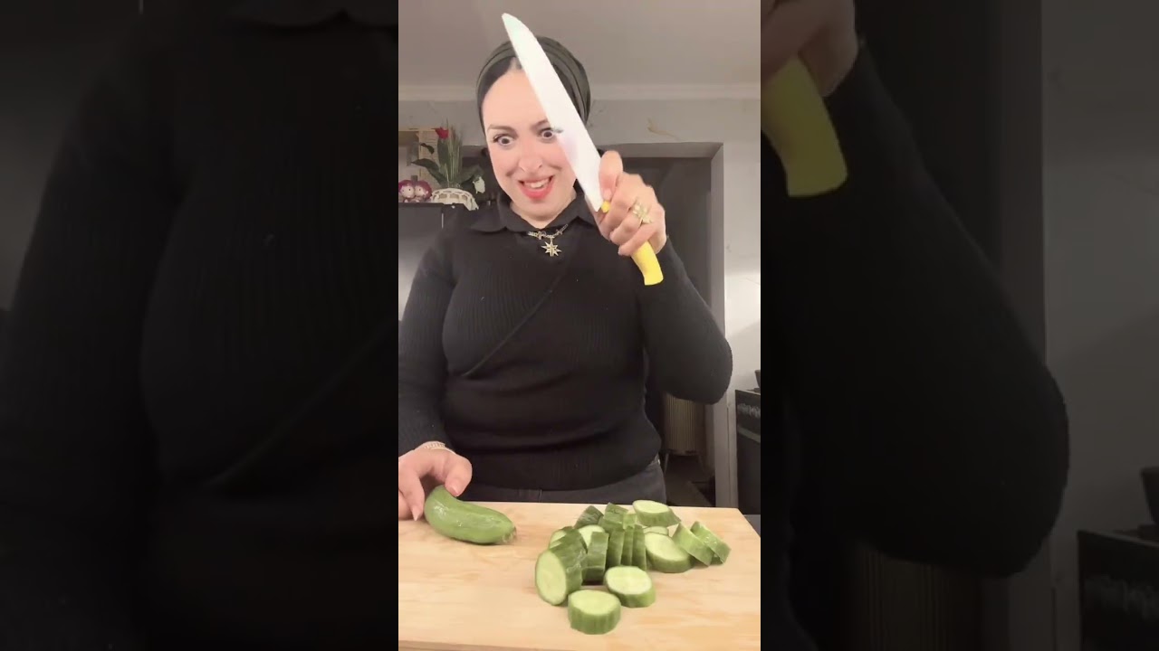 والله لتسحرك وزي ما تيجي تيجي مش هتخرب اكتر من كدا 😂