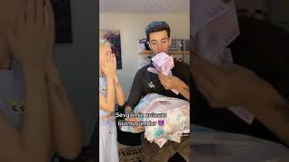 Muhamed Polat. Gözde Para İçi̇n Ağliyor