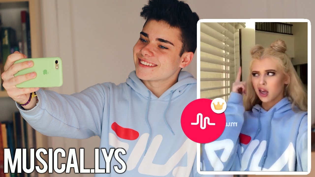 IMITANDO MUSICAL.LYS DE FAMOSOS! - Carlos Nebot