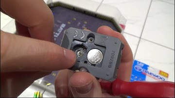 HEXBUG Battlebots Arena : How to change ALL the BATTERIES