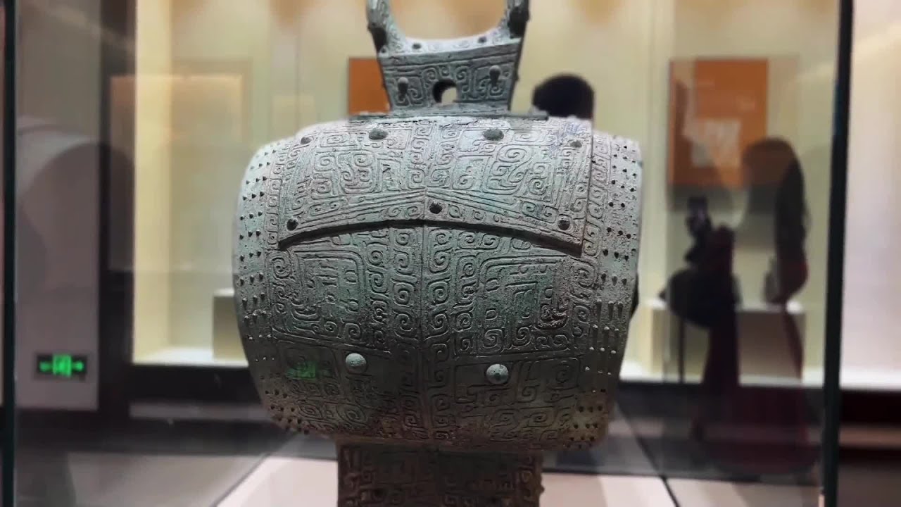 銅鼓（どうこ）青銅（ブロンズ） 国内では希少な古代楽器の「銅鼓（どうこ）」✴︎ 国宝級の青銅太鼓、45年ぶりに帰郷 湖北省咸寧市 - YouTube