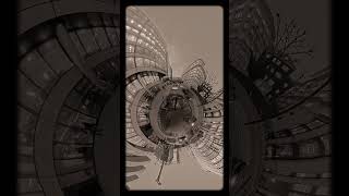 🏍️ 360° city ride from a whole new perspective. Insta360 on the helmet, city vibes all around. ✨🌆