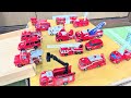 【消防車】トミカの消防車のミニカーを走らせる！Create a slope and race your Tomica fire truck miniature car down it!