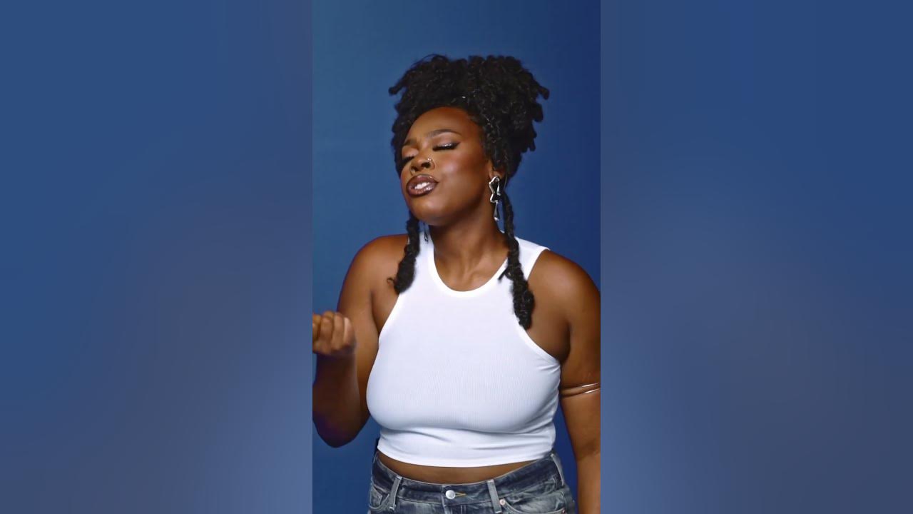 Shaé Universe - Summertime | A COLORS MOMENT
