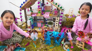 Jugamos A La Posada Navideña Con La Casita Del Nacimiento