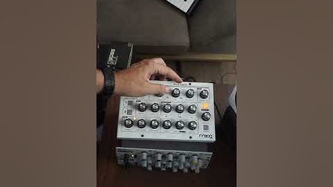 Moog Minitaur 24dB/Oct LPF and P565 SIREN