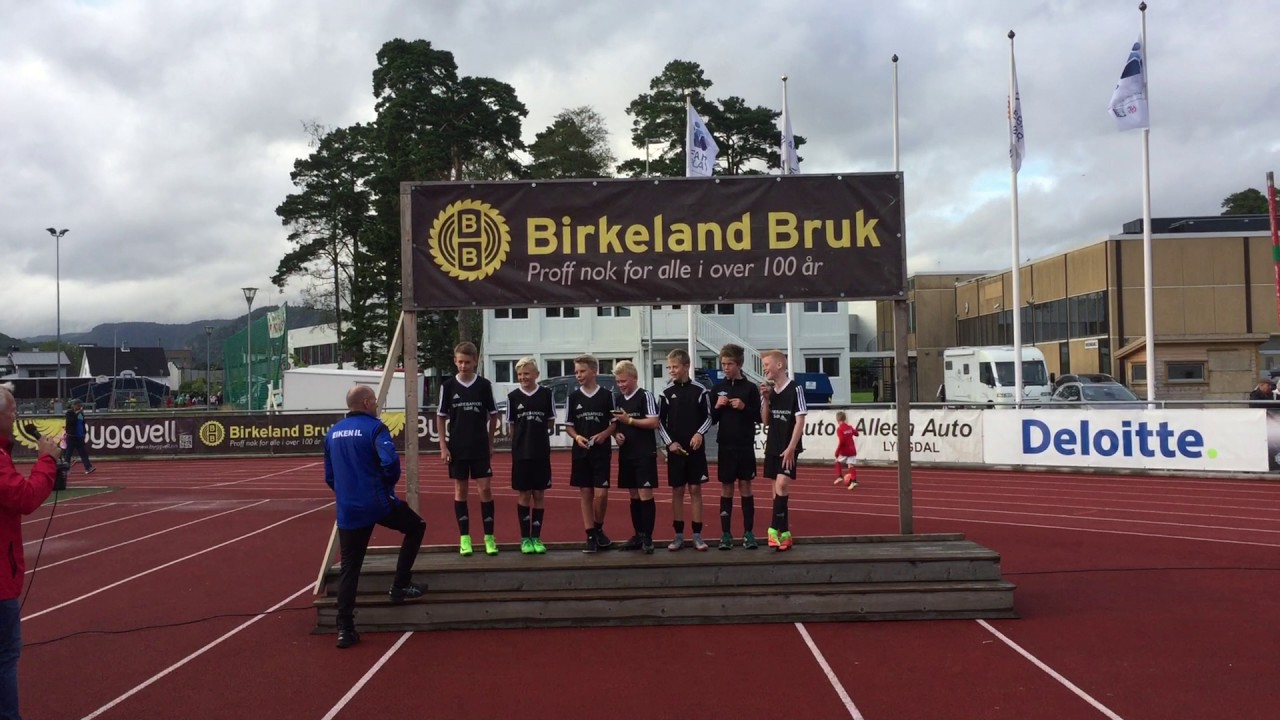 Guttelag fra Eiken - kamprop fra Eiken