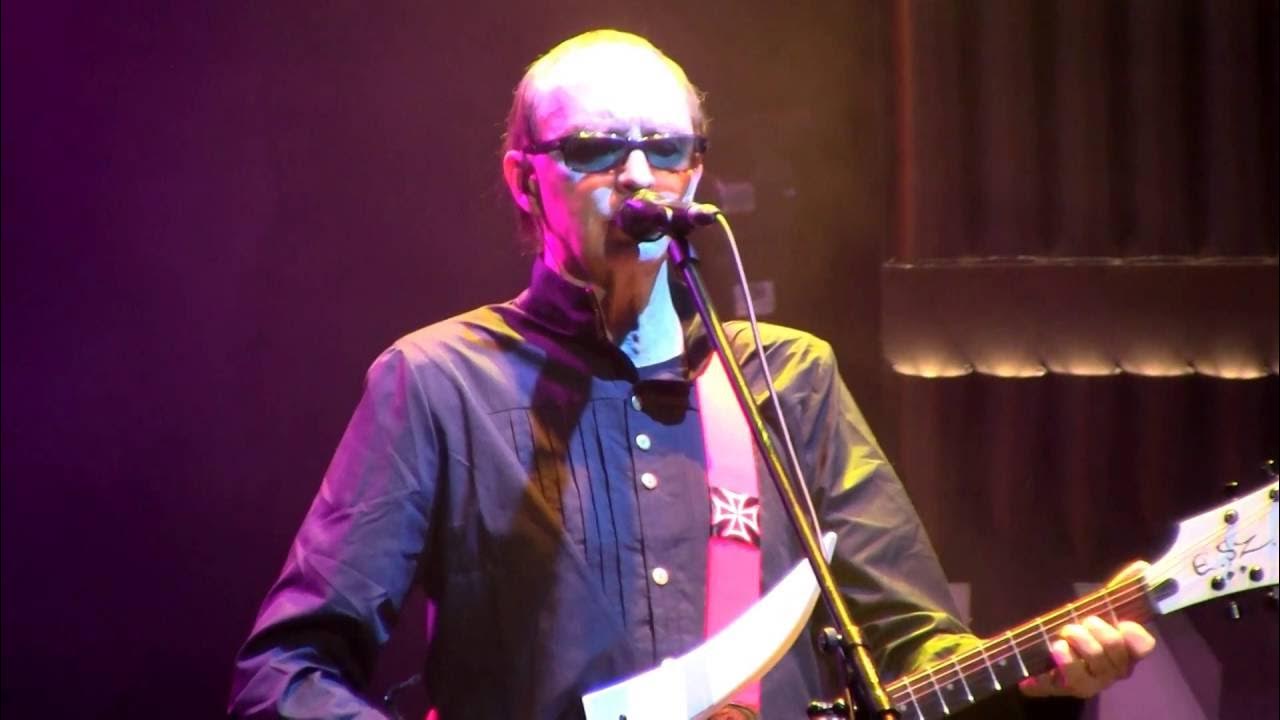 группа пикник там на самом. песни группы пикник. пикник слушать край. в развороченном раю пикник слушать. пикник сборник песен.