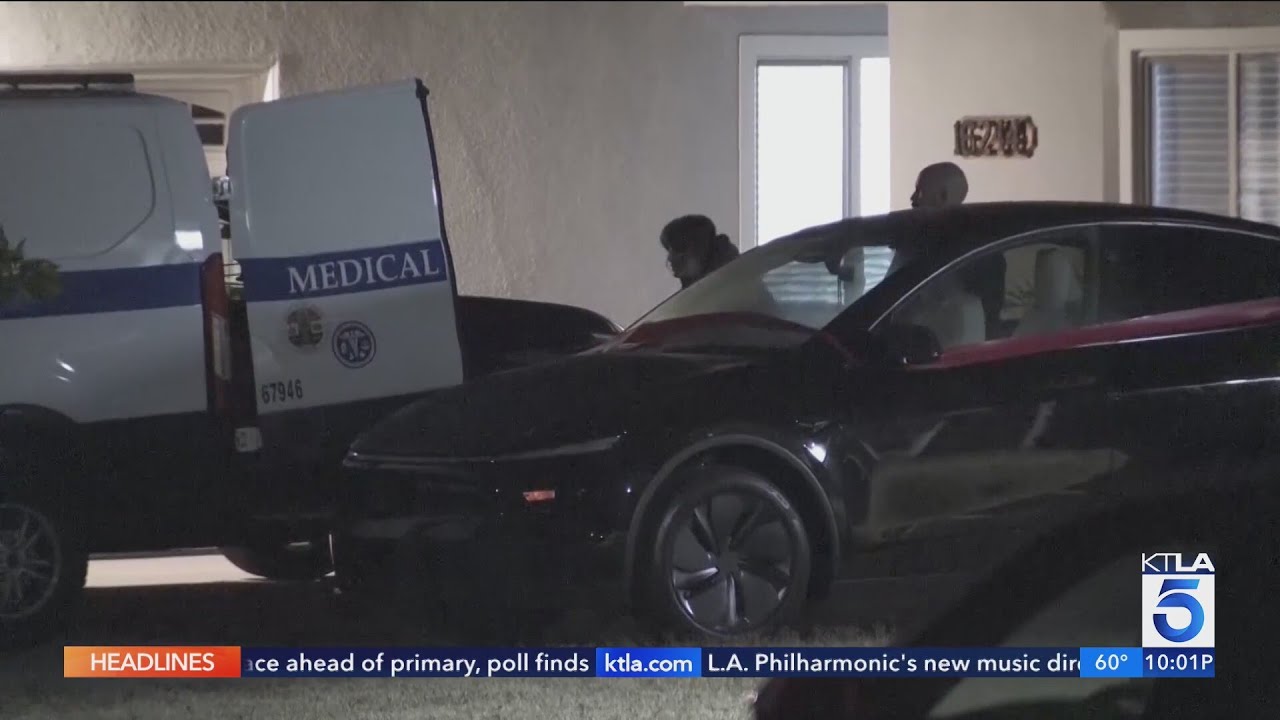 Family found dead inside North Hills home - YouTube