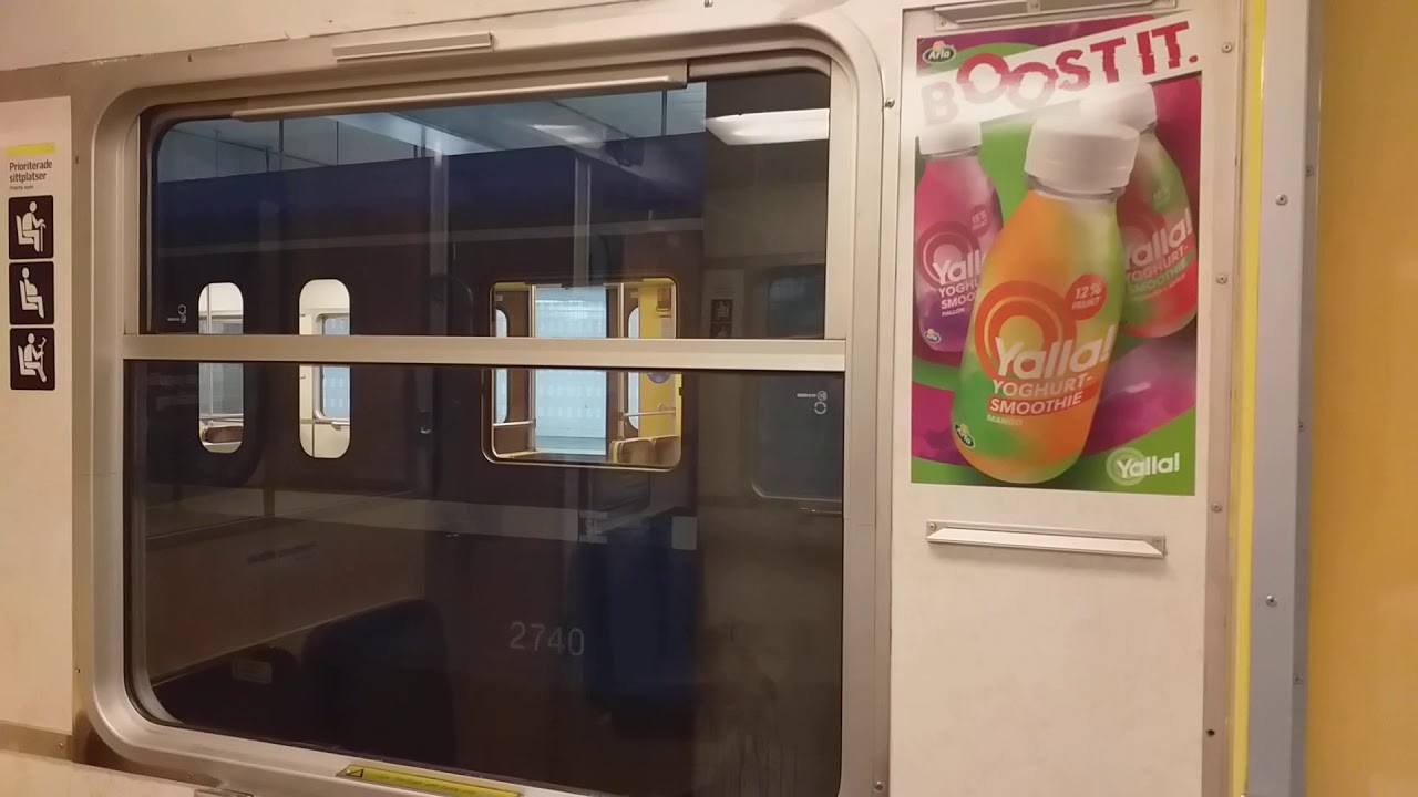 C6 Tunnelbana I Liljeholmen Mot Mörby Centrum 23/1/2021.