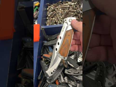 Pocketknife with blade too big for handle     