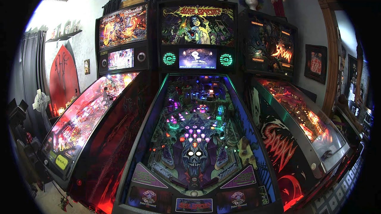 Super Wide Angle Pinball - Alice Cooper's Nightmare Castle