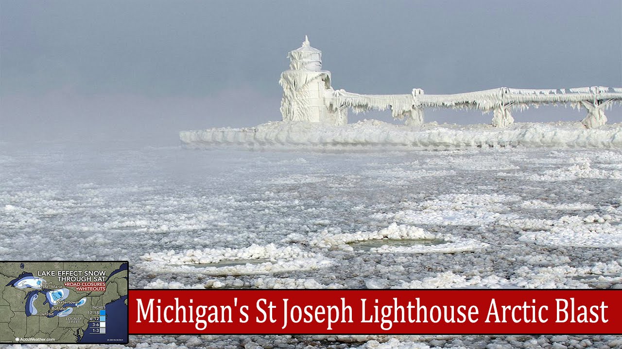 Incredible Lake Effect Snow in Michigan's St Joseph Lighthouse Frozen