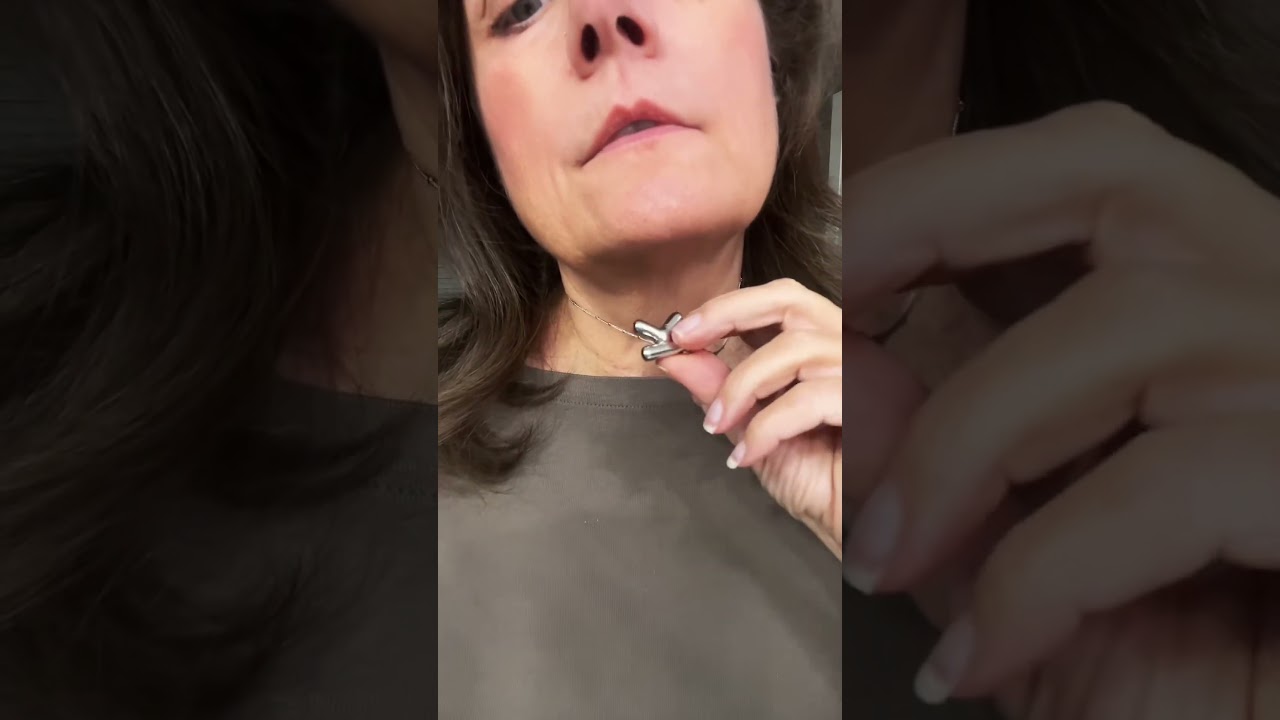 Bubble Initial Necklace: Fashionable Gift Idea! 