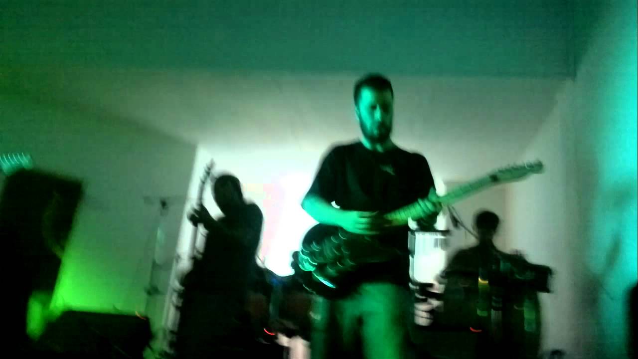 Un Barco En El Charco