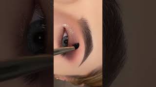 Perfect Eye Makeup Look 👀✨ | Easy Glam Tutorial #Shorts#youtubeshorts #makeuplover #pakistaniblogger